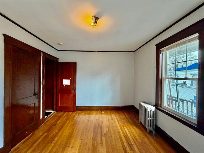 Building Photo - 162 South St