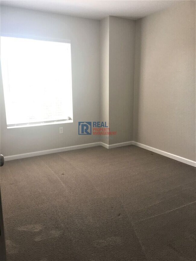 Building Photo - 4011 San Marco Dr