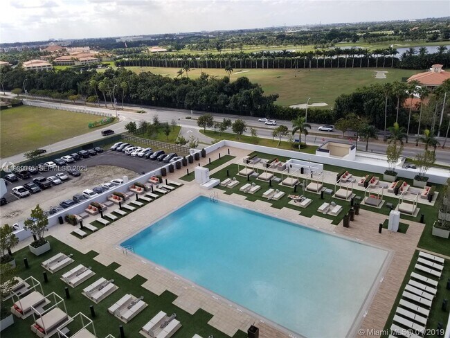 Building Photo - 5252 NW 85th Ave