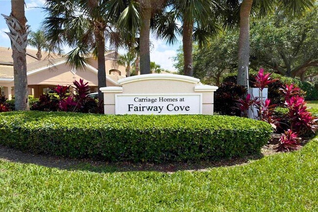 Building Photo - 819 Fairwaycove Ln