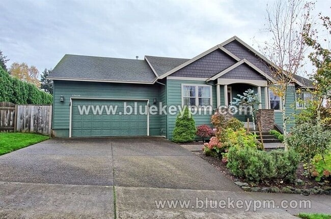 Building Photo - 4 Bed, 3 Bath Home in Happy Valley with Pr...