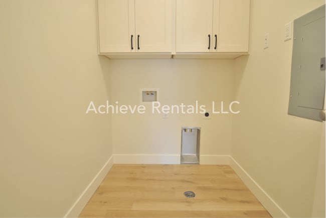 Building Photo - 1557 North 110