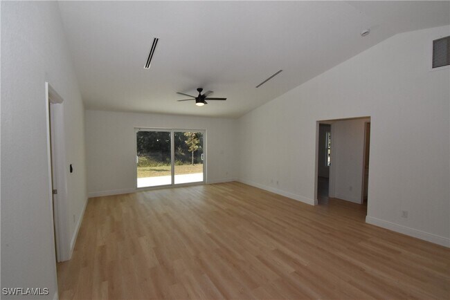 Building Photo - 5221 Mojave Ave