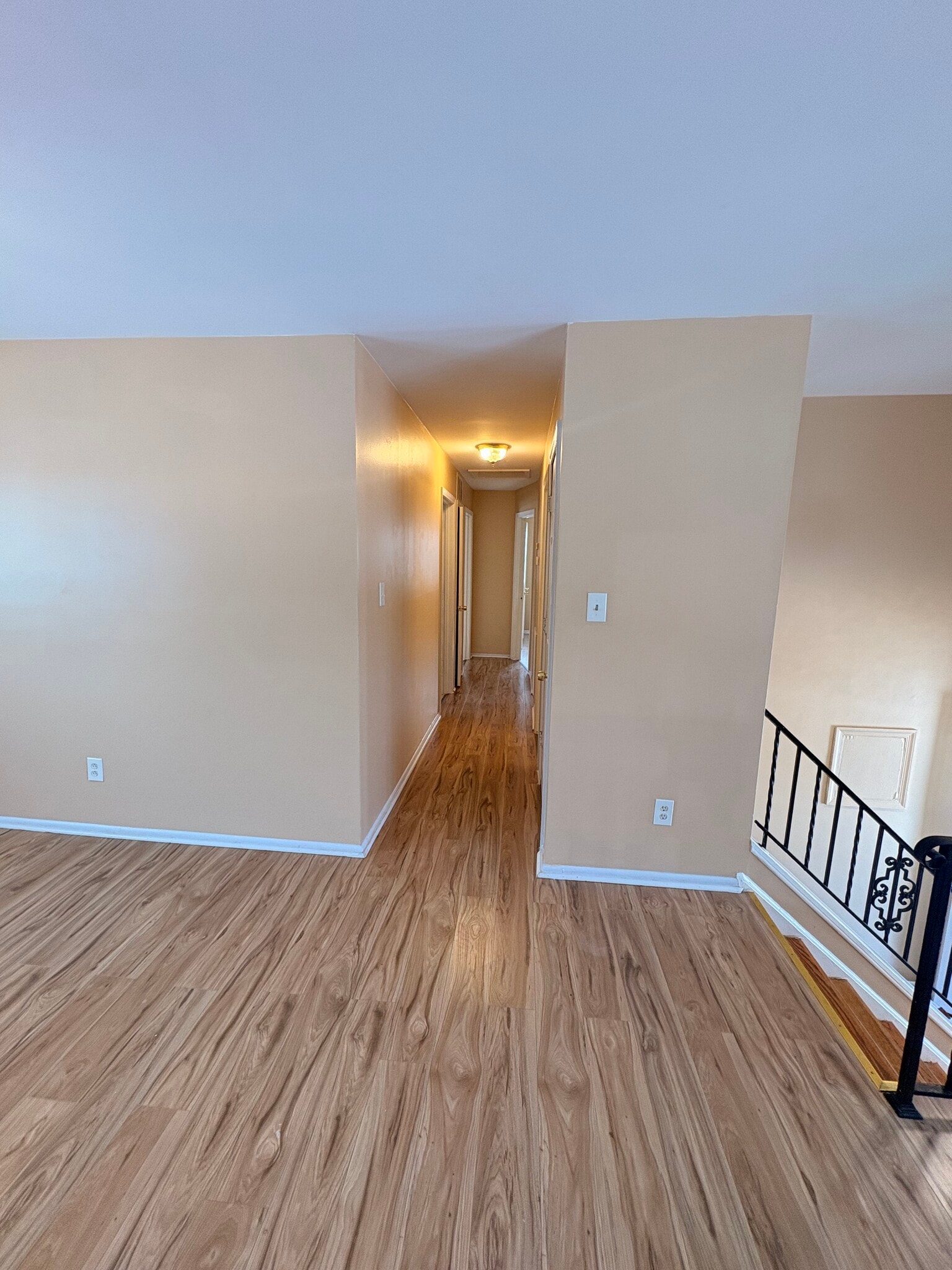 Building Photo - 910 Logwood Rd