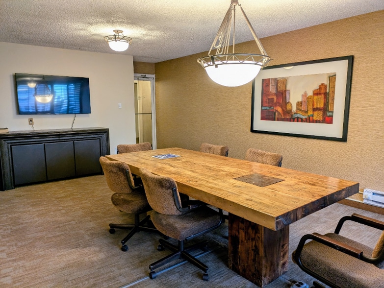 Building Photo - 1020 15th St