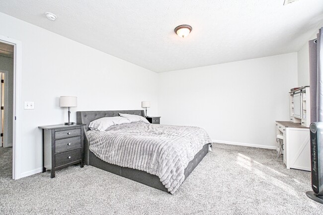 Building Photo - 4372 Dobbin Cir