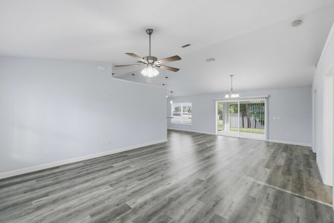 Building Photo - 3BR Summerfield Rental | Granite Kitchen | Covered Porch | $1,800 | Available Now