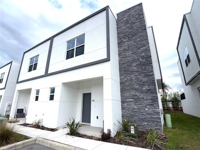 Building Photo - 332 Famagusta Dr