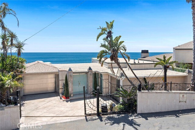 Building Photo - 31877 Circle Dr