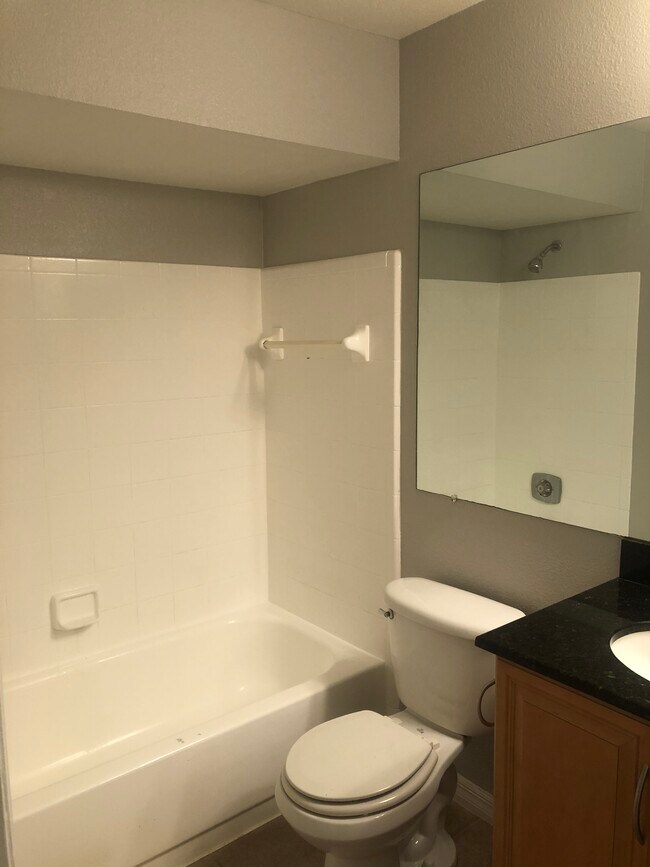 Building Photo - 3311 Haviland Ct