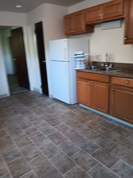 Interior Photo - Sheridan Park and Holiday Manor