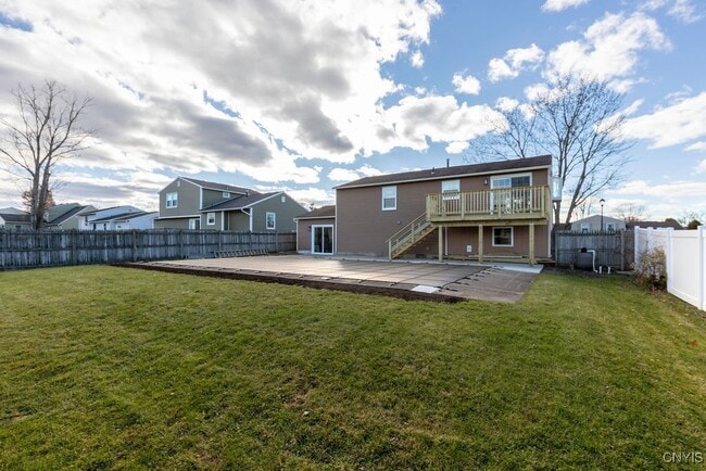 Building Photo - 7789 New Hope E