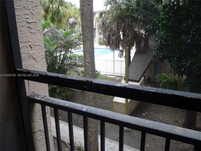 Building Photo - 14301 N Kendall Dr