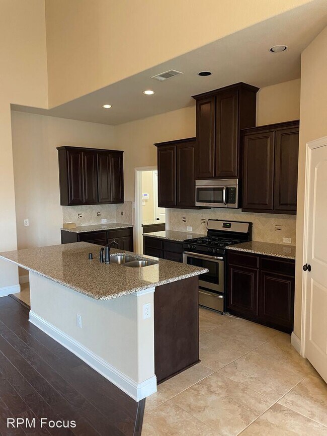Building Photo - 4 br, 2.5 bath House - 217 Eagle Ridge Rd.