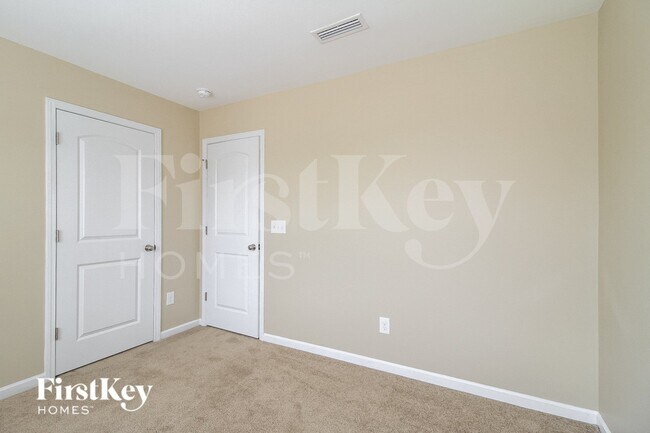 Building Photo - 383 Inlet Pl Dr