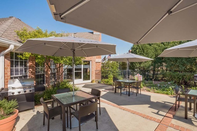 Building Photo - 1600 Lincoln Meadows Cir