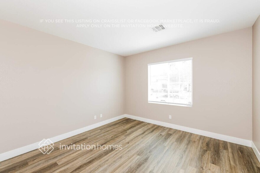 Building Photo - 207 Malcolm St