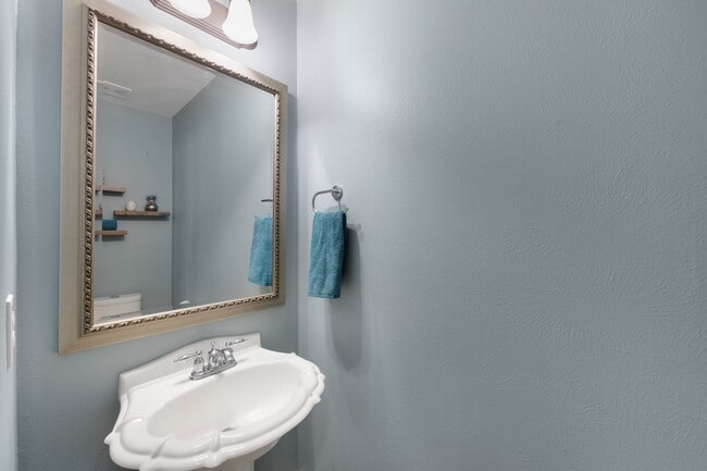 Building Photo - 9810 Spring Alp Ct