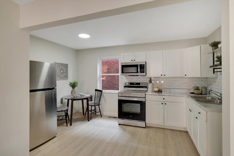 Building Photo - 2649-2651-2651 Keokuk St