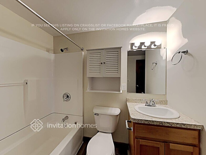 Building Photo - 1146 7th Ave S