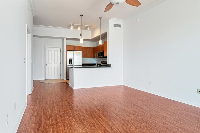 Building Photo - 600 S Dixie Hwy