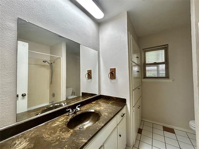 Building Photo - 6209 Gayle Dr