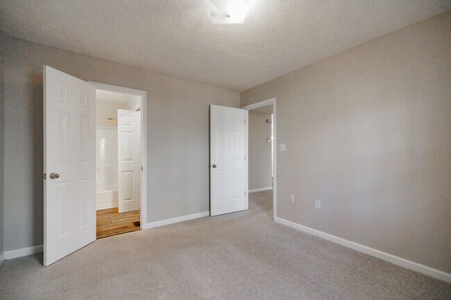 Building Photo - 1160 Grayson Ln