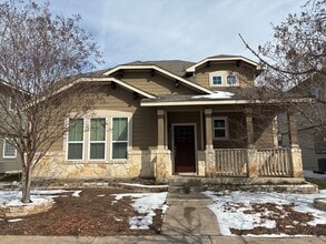 Building Photo - Beautiful 3BR 2.5BA Home w/ Community Pools and Trails • Granite Counters • Detached 2-Car in  Tu...