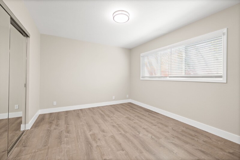 Building Photo - 2612 Santa Clara Ave