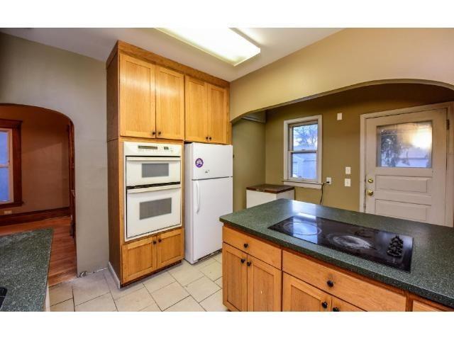 Building Photo - 955 18th Ave SE