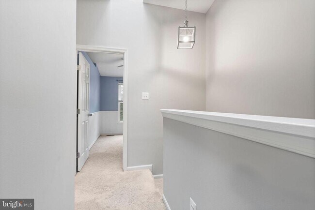 Building Photo - 2423 Bolton Ln