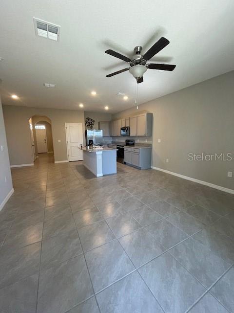 Building Photo - 5447 Dragonfly Dr