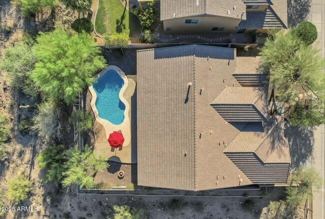 Building Photo - 13945 E Gail Rd