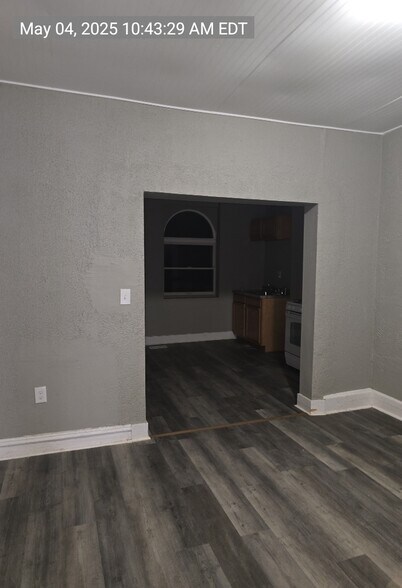 Building Photo - 2246 Sidney Ave