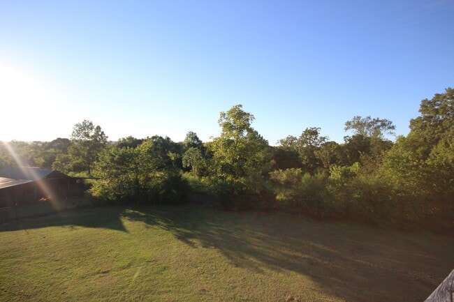 Building Photo - 1BD/1BA in Chickamauga - Water, trash, and...