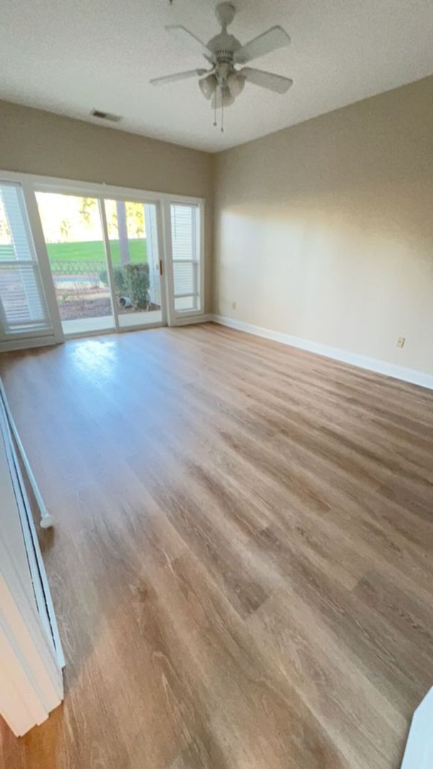 Building Photo - Beautiful 1st Floor, 2BD, 2BA in the World Tour Community