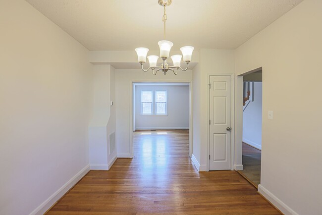 Building Photo - 5662 Kavon Ave
