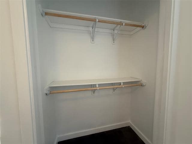 Building Photo - 1135 Holly Glen Cir