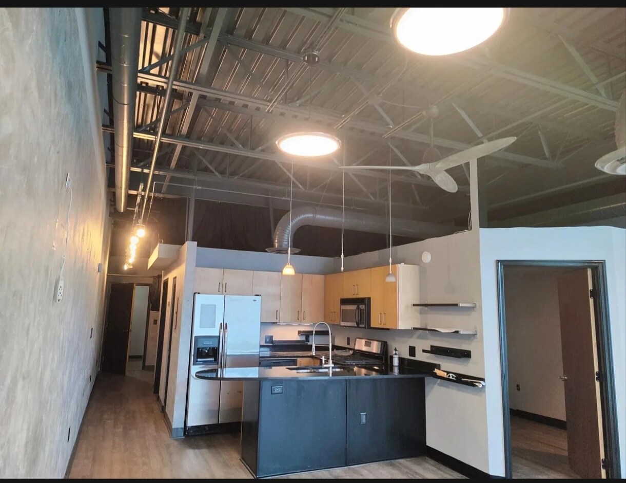 Kitchen - 5200 Peachtree Rd