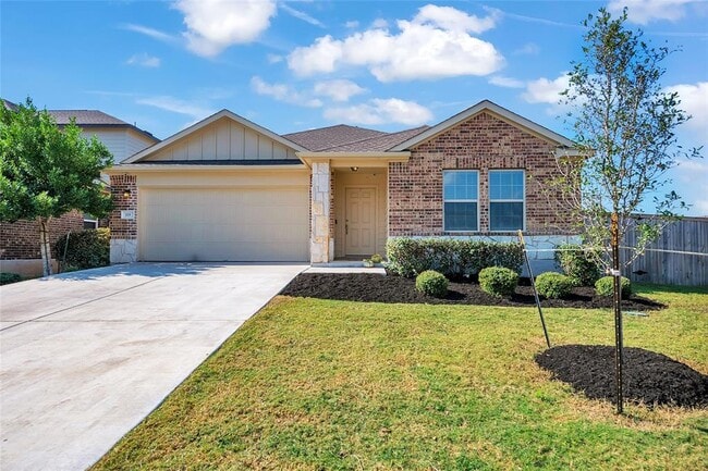 Building Photo - 119 Esparza Dr