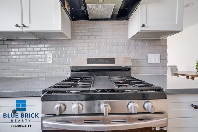 Building Photo - 5312 Corteen Pl