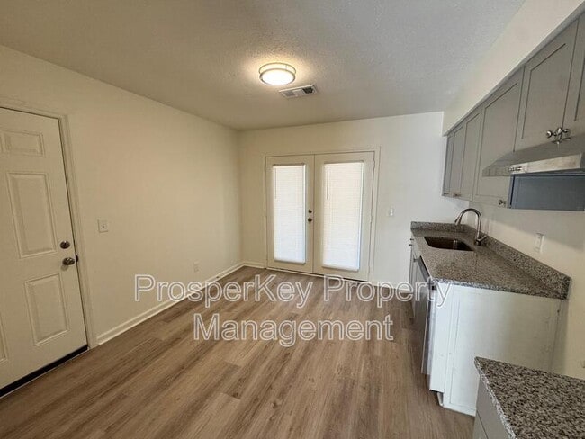 Building Photo - 6313 Stony Creek Dr