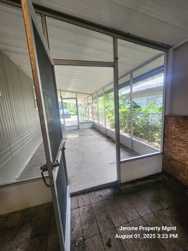 Building Photo - 4620 Plum St