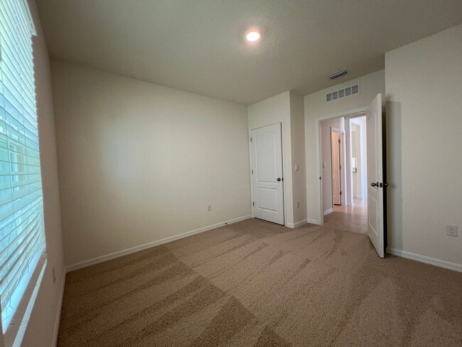 Building Photo - Brand New! 4 Bedroom, 2 Bathroom home in t...