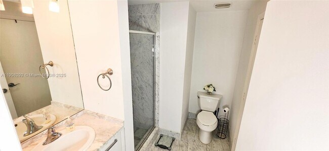 Building Photo - 253 NE 2nd St