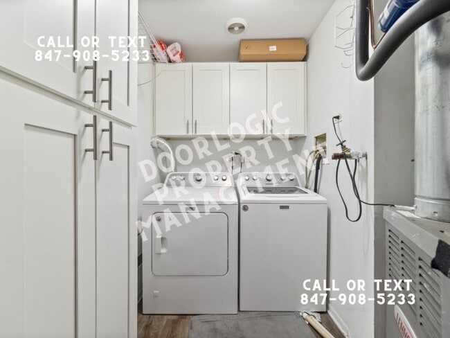 Building Photo - 890 Sheldon Ct