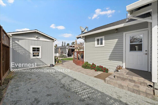 Building Photo - 1173 Garfield Ave