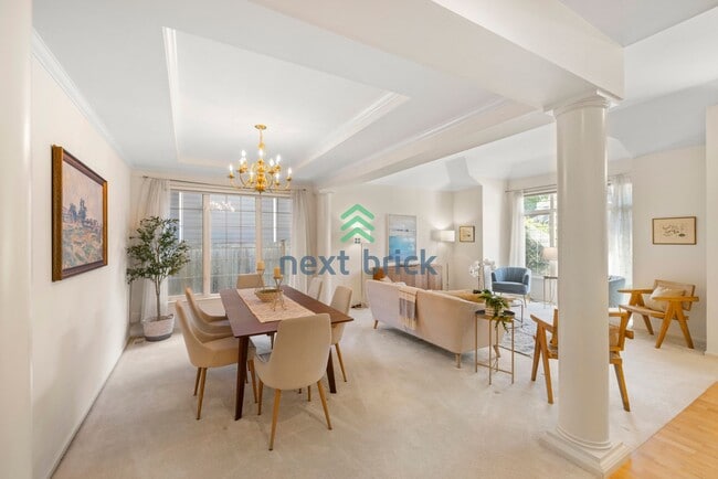 Building Photo - Stunning 3 BEDS & 2 BATH SINGLE FAMILY HOUSE FOR RENT