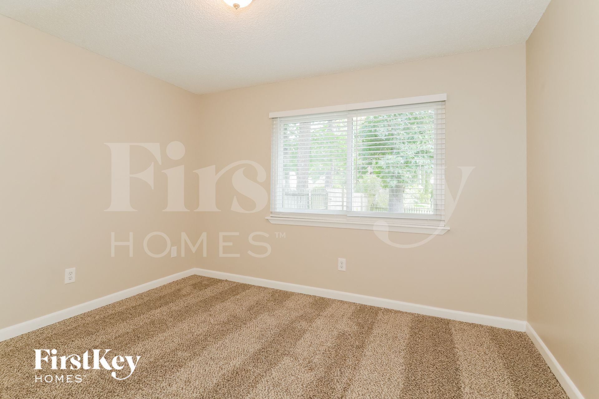 Building Photo - 3919 Summer Pines Dr