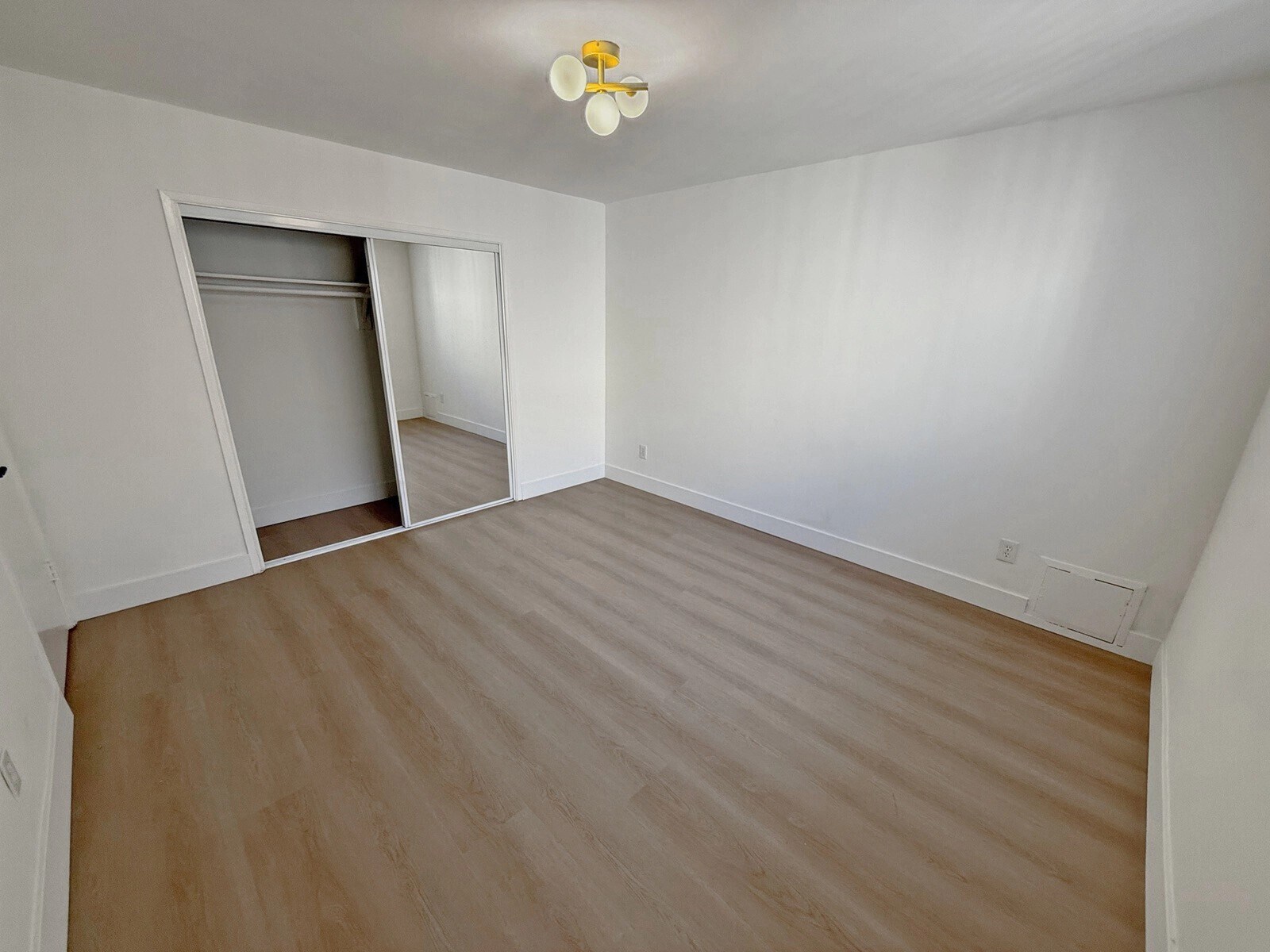 Building Photo - 745 N Edinburgh Ave